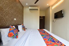 Address of Hotel New Prime