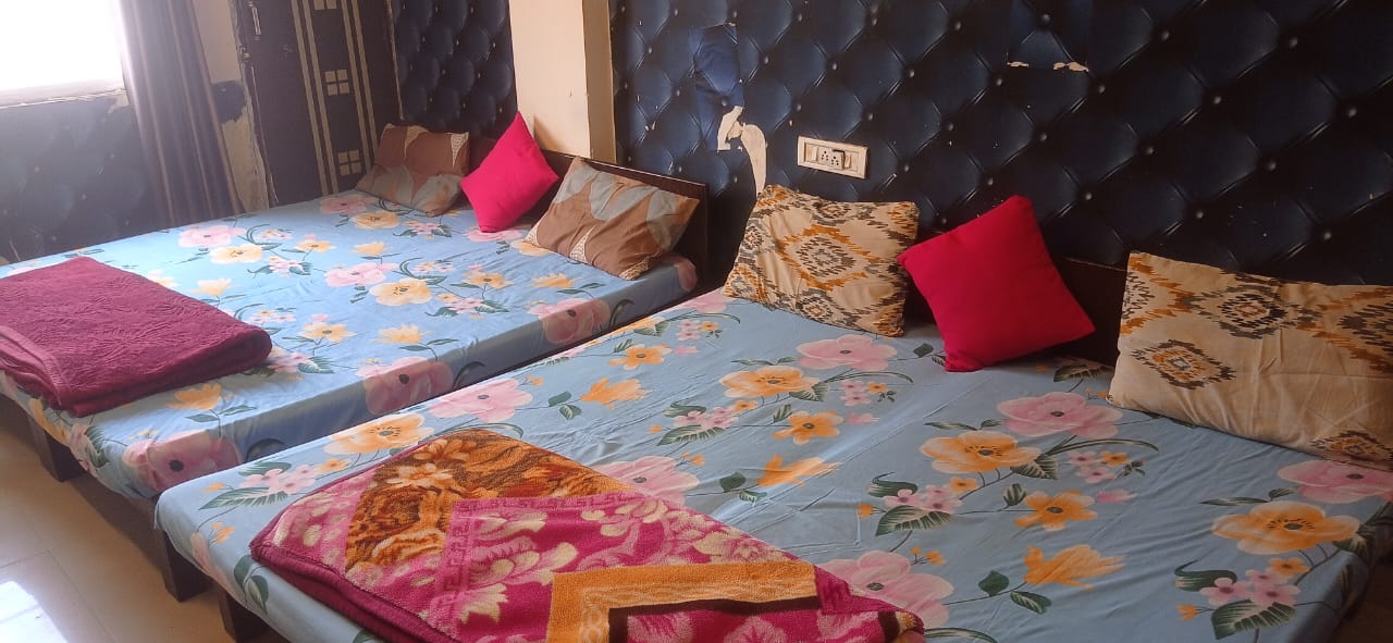 Hotel Harihar palace - Tap to explore photos