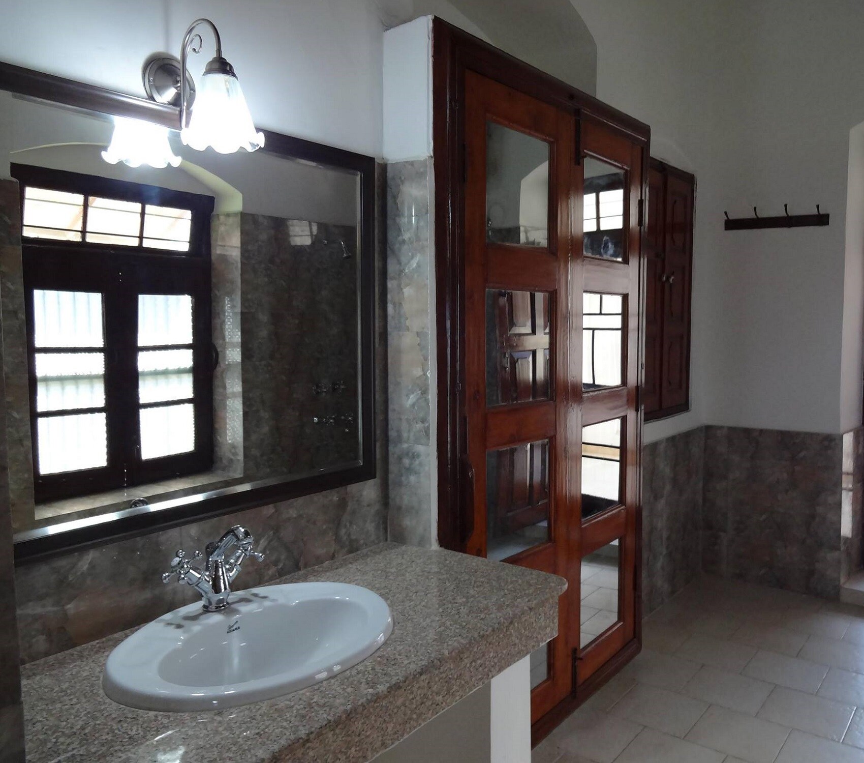Beli Bungalow Nalagarh - Tap to explore photos