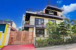 Collection O New Lucknow University Campus Formerly Tulsi Hotels And Lawn