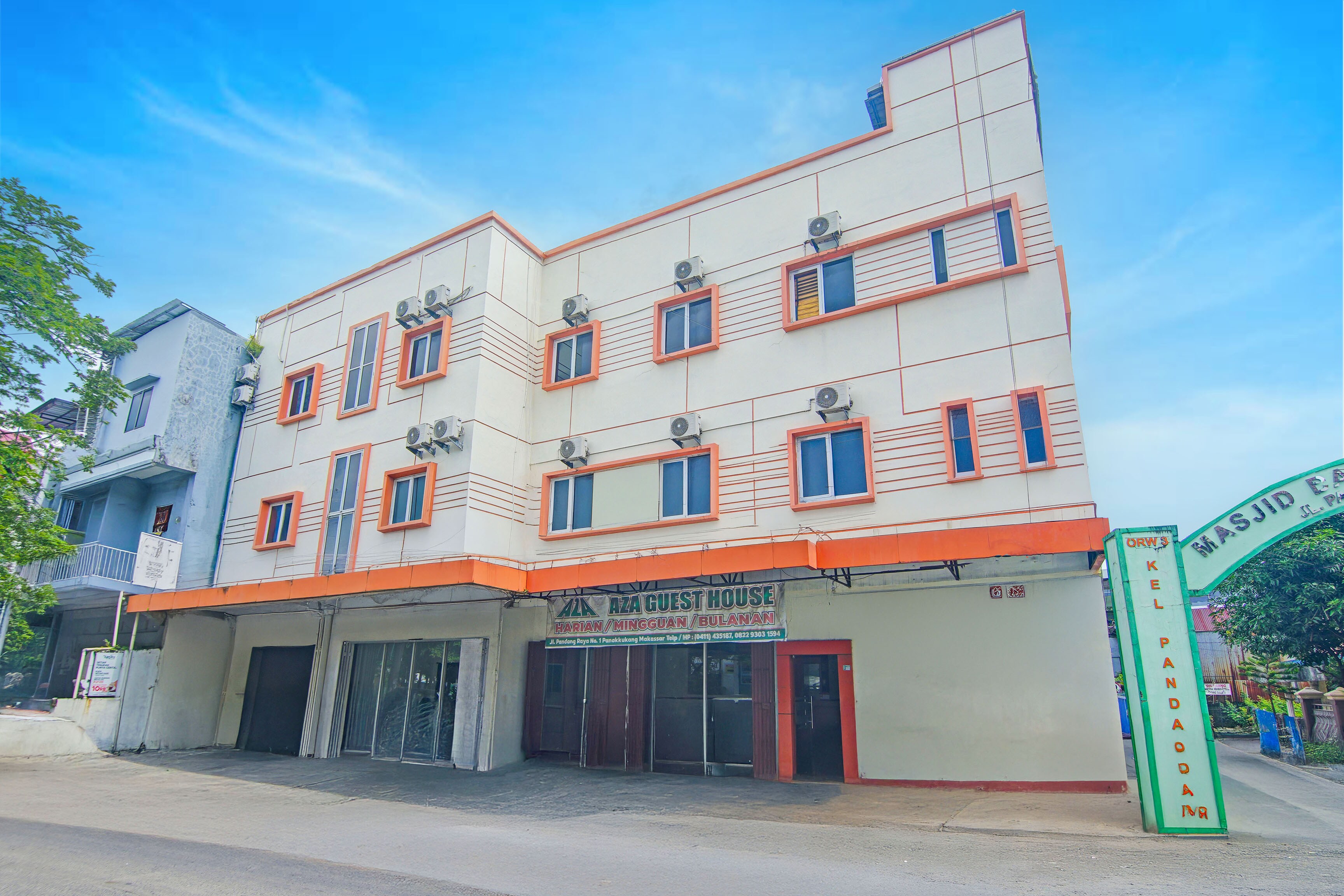 Hotel O near Mall Panakkukang formerly Aza Guesthouse - Tap to explore photos