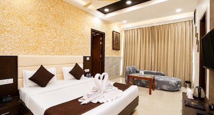 Hotel Sawamani - 100 Meters from Khatushyam ji Room Type - Super Deluxe Room