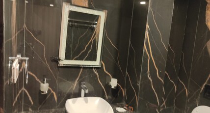 ADB Kanvas Room Type - Executive Five bed room diagonal sea facing ADB Kanvas Room Type - Executive Five bed room diagonal sea facing