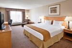 Holiday Inn Express Hotel & Suites Chesterfield - Selfridge Area Room Type - 1 King Bed Standard Comm Accessible