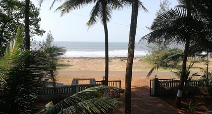 The Sea Face Room Type - Deluxe Double Bed Non Ac