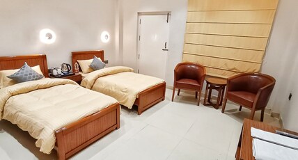 Cordial Hotel & Range Eats Restaurant Room Type - Standard