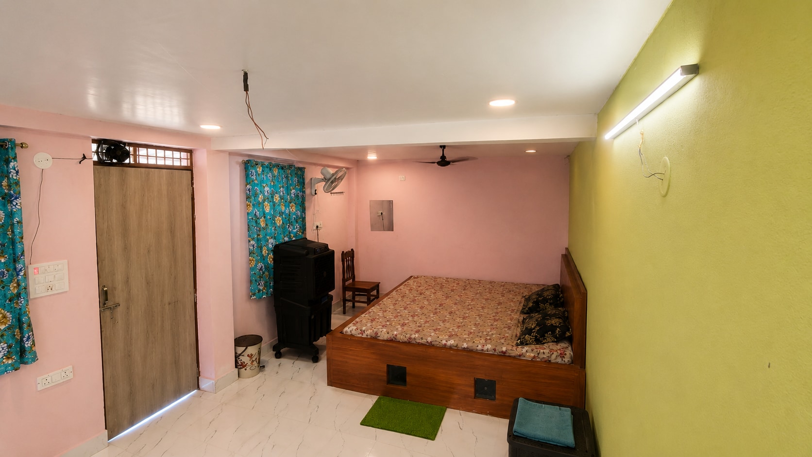 Hotel Bandhan Sitamarhi - Tap to explore photos