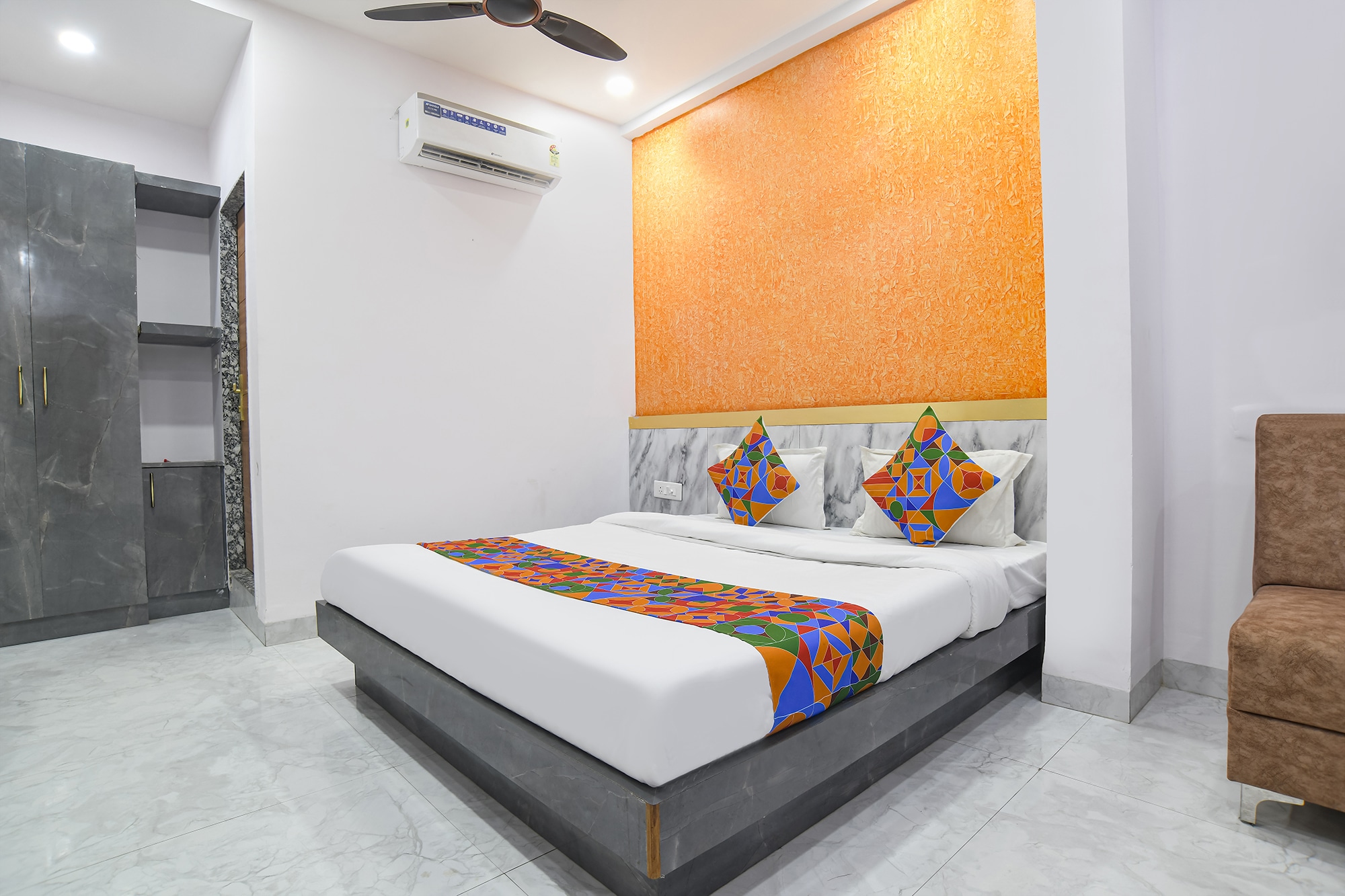 FabHotel Ambrosia Seventy Eight, Scheme No 74 - Tap to explore photos