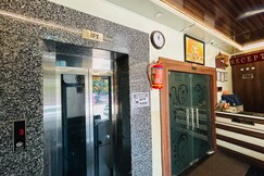 GP GUEST HOUSE NEAR VISHNUPAD TEMPLE