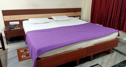 HOTEL SAI AMRIT RESIDENCY Room Type - Deluxe AC Room