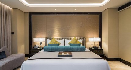 Narcissus Al Hamra Room Type - Superior room City View