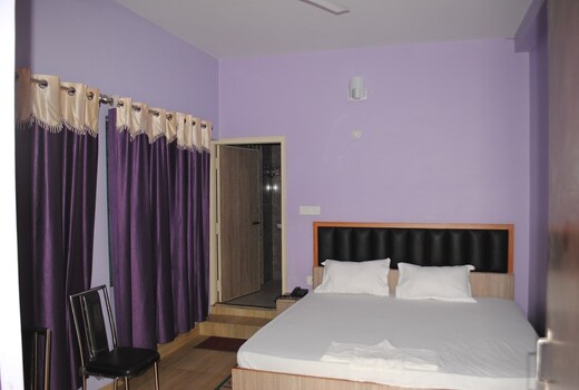 KARANS HOTEL