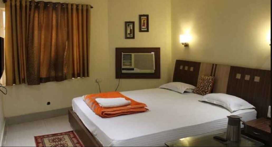 DELIGHT GUEST HOUSE - Tap to explore photos