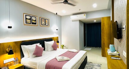 Hotel Siaan Palace Room Type - Luxury