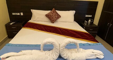 Hotel Lake View Room Type - Deluxe Double Room with Balcony Hotel Lake View Room Type - Deluxe Double Room with Balcony