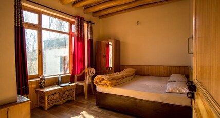 Achina Homestay | Rooms & Caretaker Room Type - Private Room with Shared Washroom