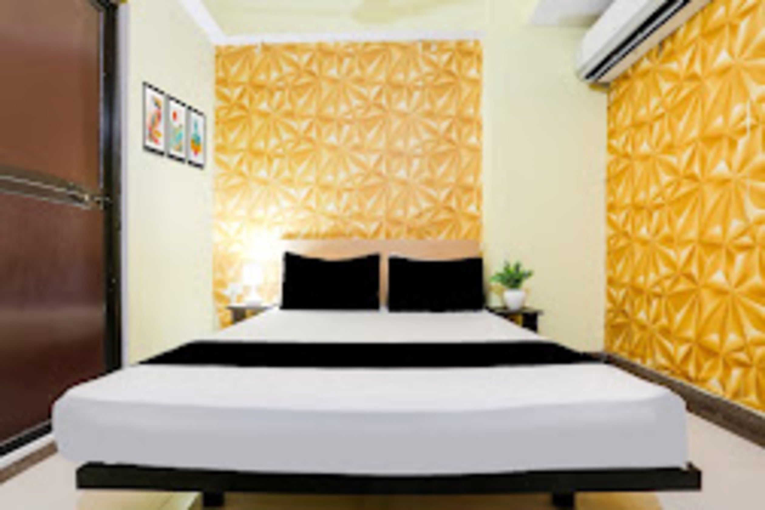 Magadh Kutumb Guest House - Tap to explore photos