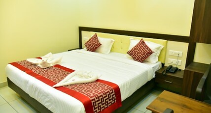 Grand Akshay Hotel and AC Lodge Room Type - Standard non ac room