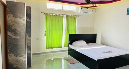 Hotel O Samrat Guest House Room Type - Classic