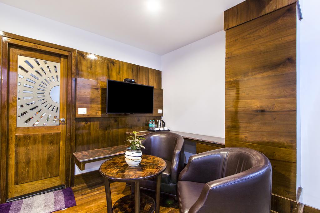 Hotel Lok Sagar - Tap to explore photos