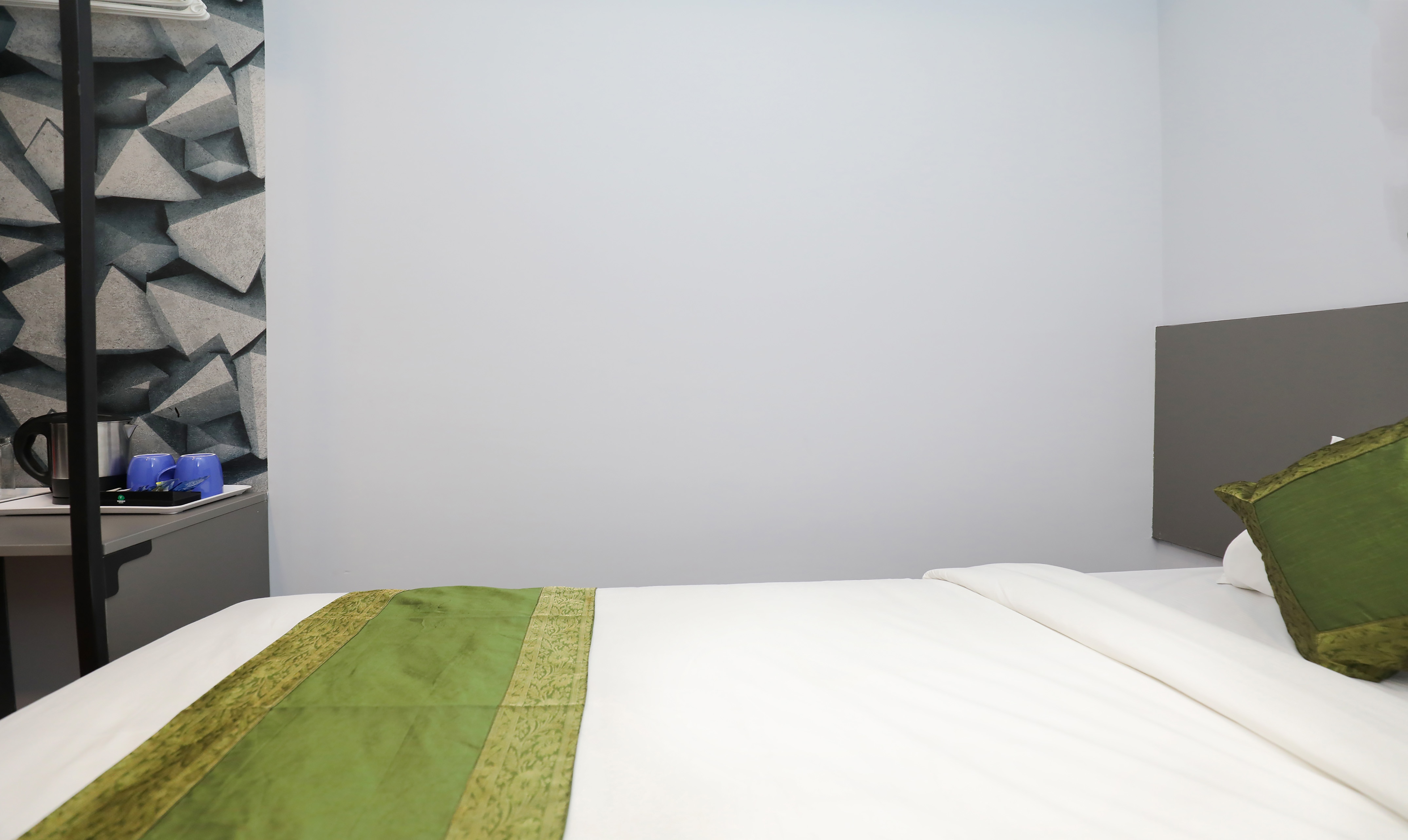 Treebo Apple Villa - Tap to explore photos