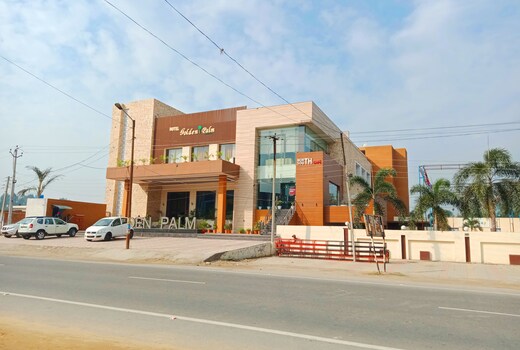 Hotel Golden Palm