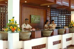 The Palms Hotel