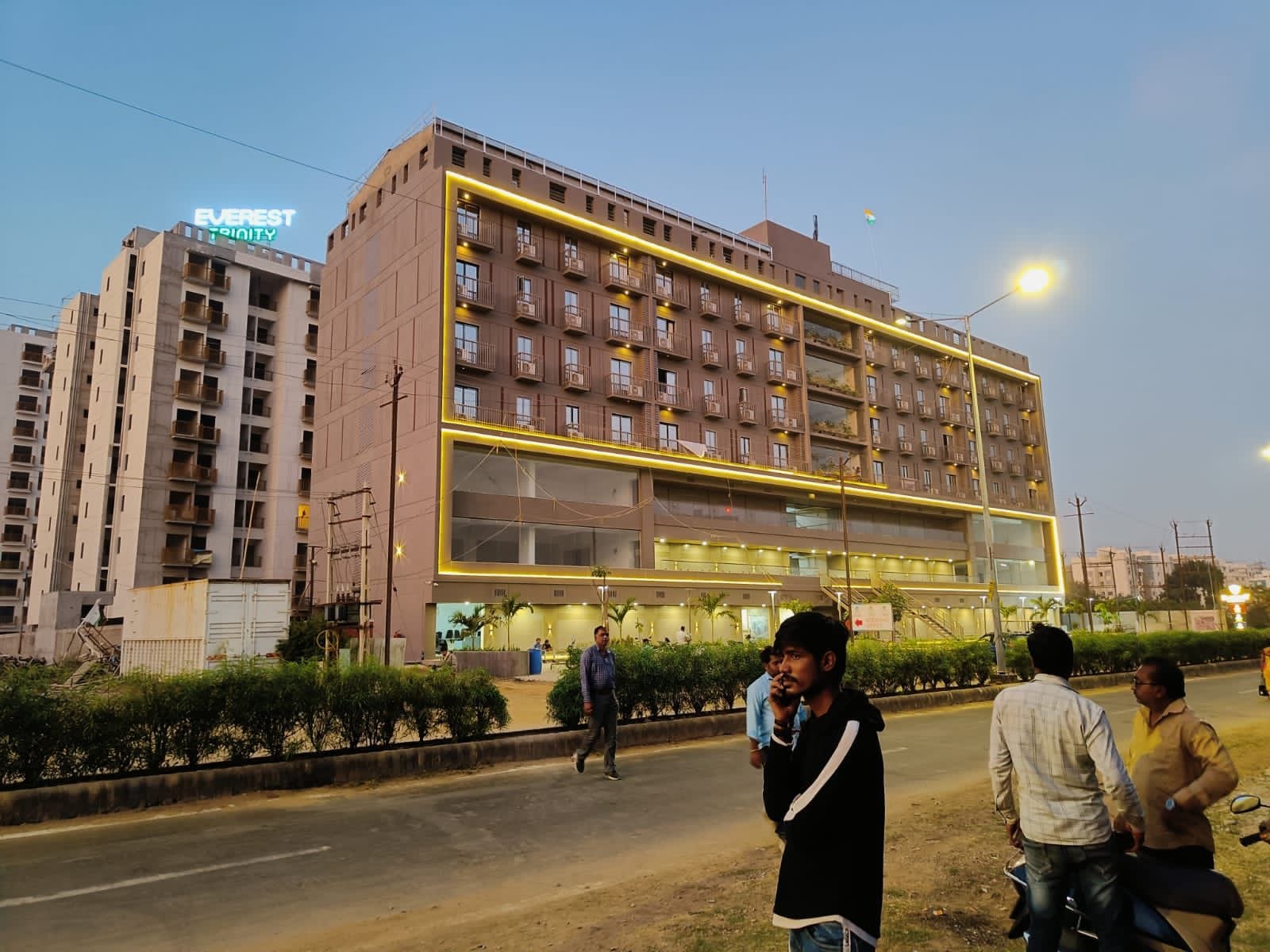 Hotel Monville, Bhaili Vadodara - Tap to explore photos