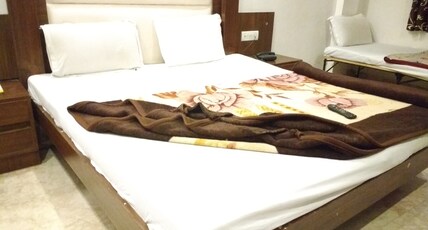 Sudershan Palace Room Type - Standard Room AC