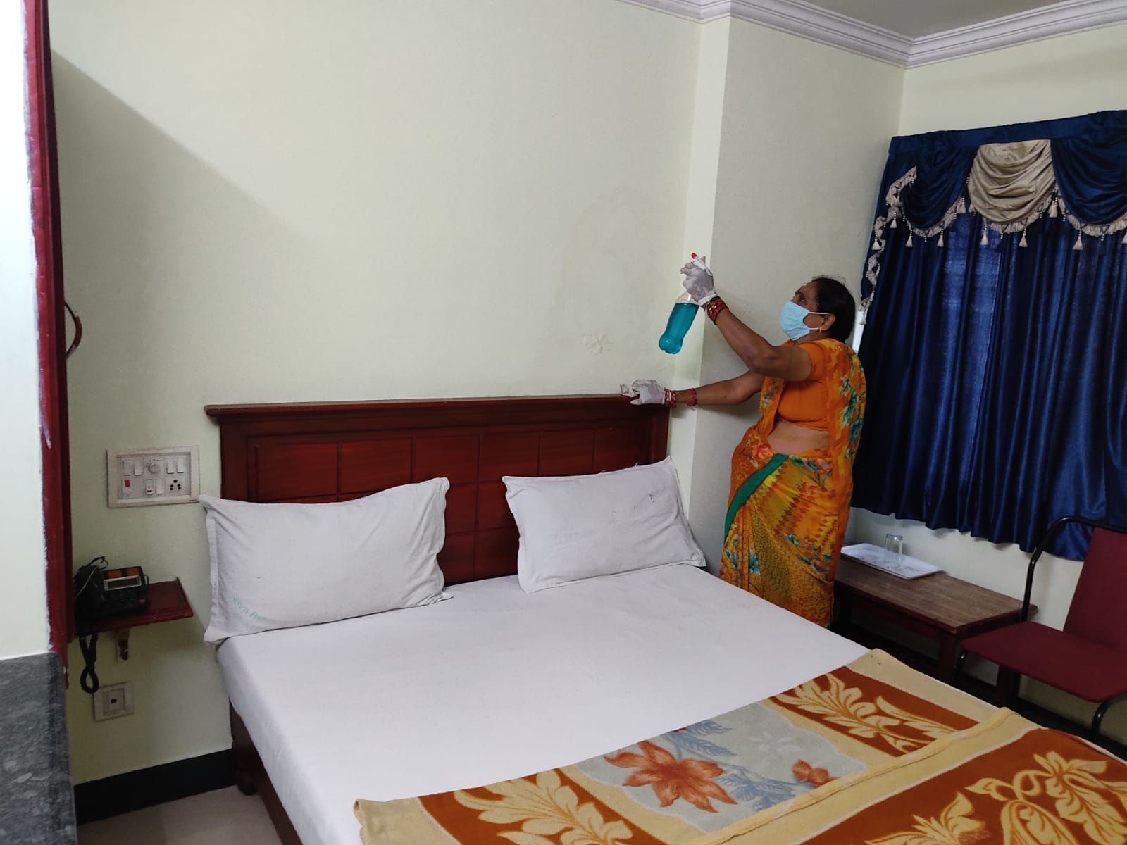 SIVA BALAJI RESIDENCY AC - Tap to explore photos