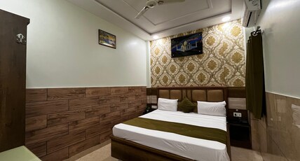 Taj Nice Point Room Type - Deluxe Room