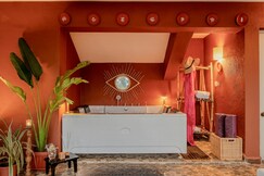 2BDR Entire Home private Rooftop Jacuzzi Deck