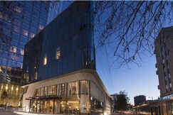 Bankside, Autograph Collection