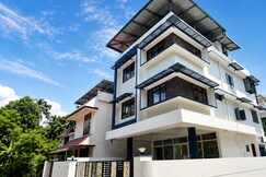 Vallimony Luxury Stays- Padmanabhaswamy Temple