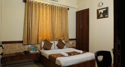 Hotel Sai Grand Castle Inn Room Type - Deluxe Double Bed Non Ac Room Hotel Sai Grand Castle Inn Room Type - Deluxe Double Bed Non Ac Room