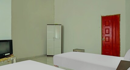 Hotel O Wilma Kost Syariah Room Type - SPOT ON NON AC Twin