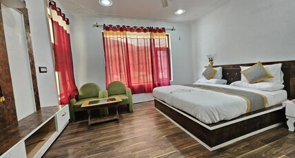 Hayatt Palace Room Type - Deluxe Room River Facing