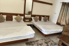 Narmada palace garden