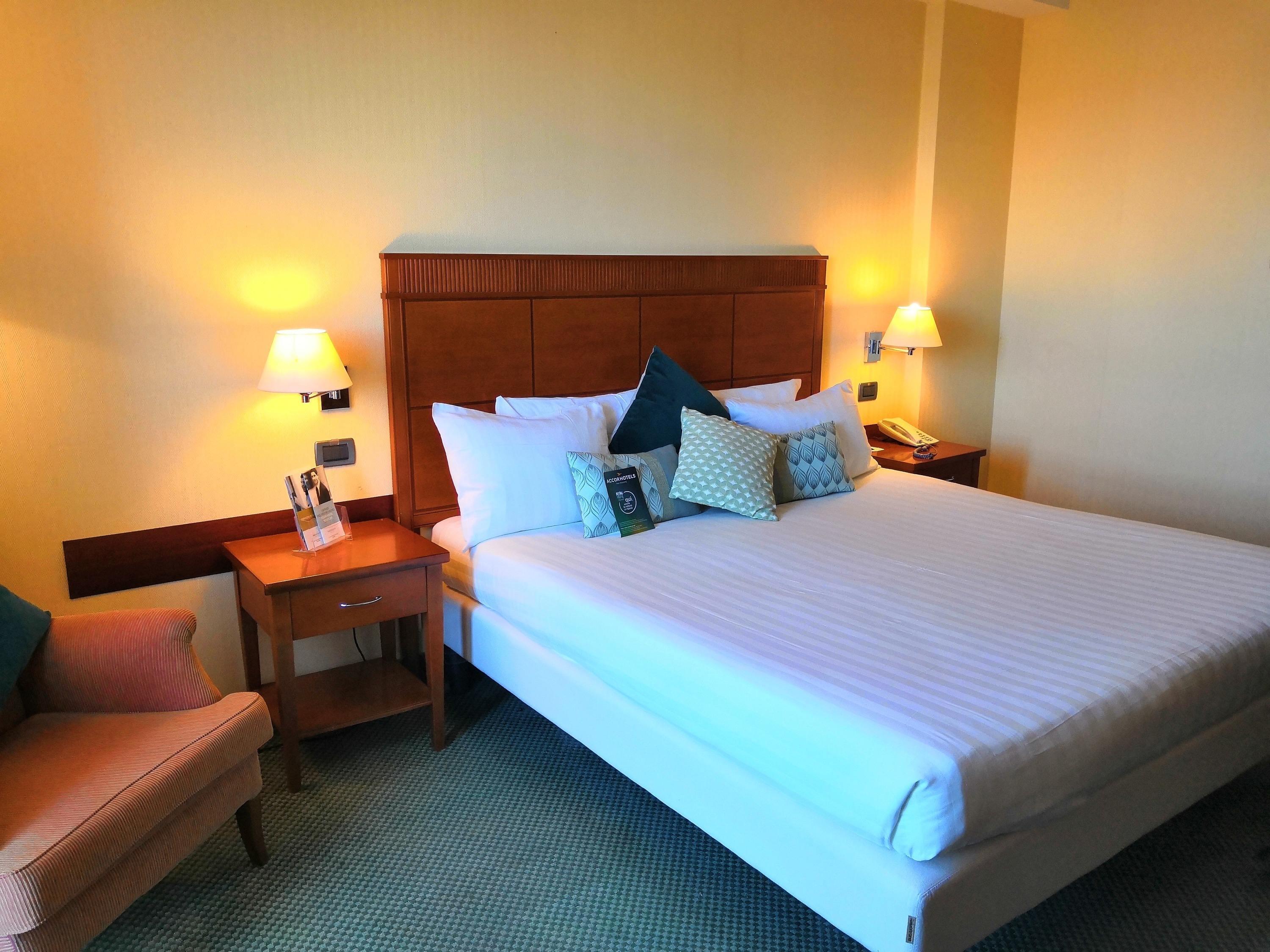 Mercure Rome Leonardo da Vinci Airport - Tap to explore photos