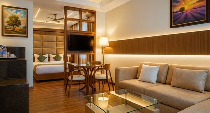 Karon Hotel - Lajpat Nagar Room Type - Suite Room with Living Room