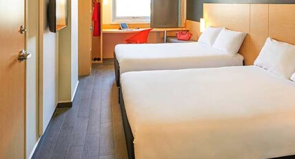 IBIS LOS MOCHIS Room Type - Standard Room with twin double beds