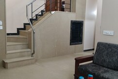Majestic Homestay Villa