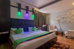 Treebo The Royal Taj, Near Taj Mahal