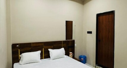 Hotel Shri Kaila Devi sharnam Room Type - Deluxe Double Bed Room Non AC