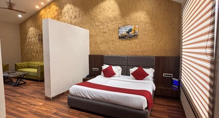 AMBARAM Room Type - Deluxe Room with Garden View Bed