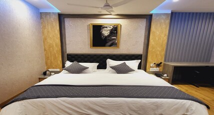 Cya Inn Room Type - Executive Room - AC