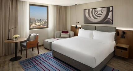 Crowne Plaza Riyadh Palace Room Type - 1 King Standard City View