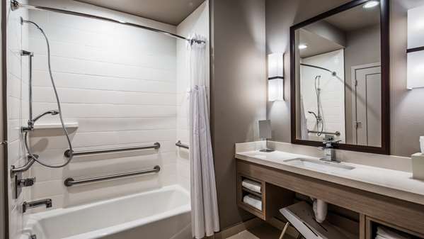 Best Western Premier Energy Corridor - Tap to explore photos