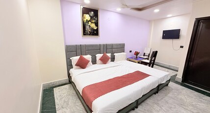 R C Residency Room Type - Deluxe Room with King Bed