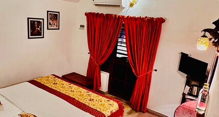 Scarlet's Inn kochi Room Type - Superior family with balcony